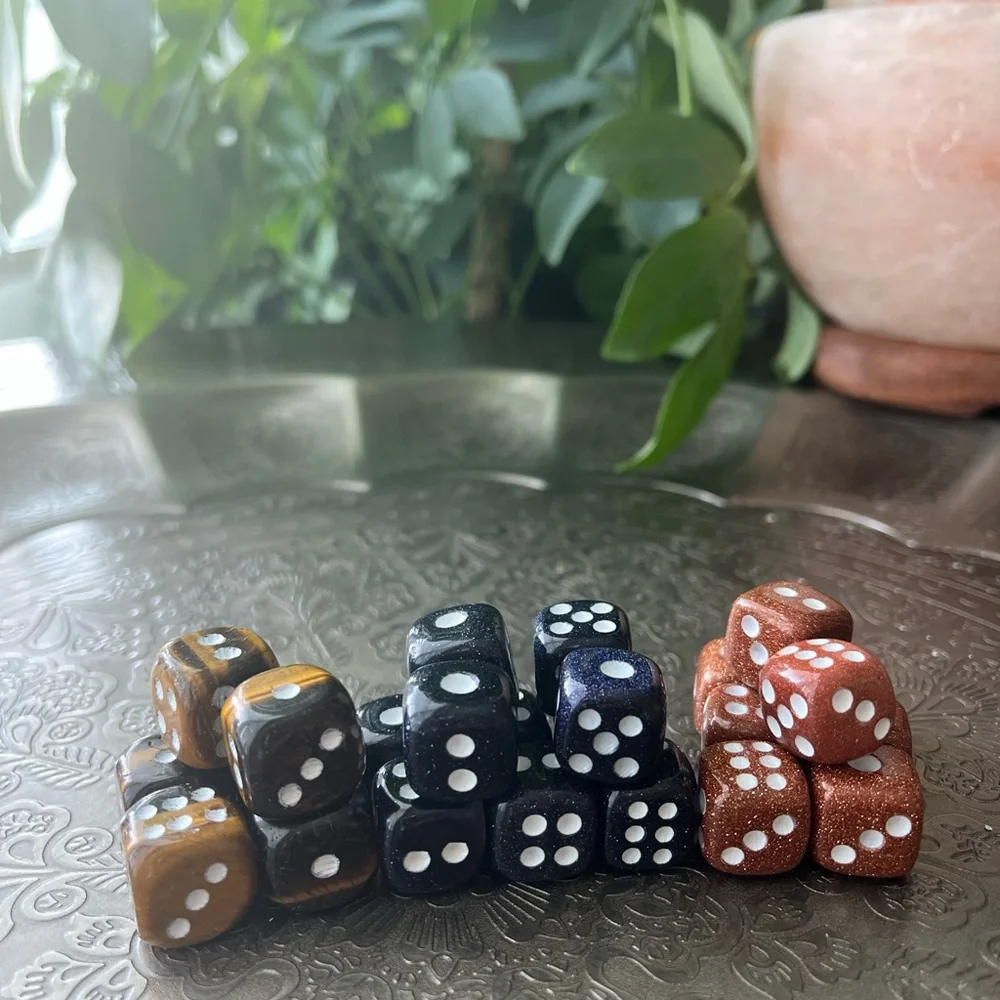 Stone dice - Picture 3 of 5